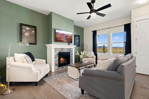 Living Room | Indoor Fireplace and Smart TV