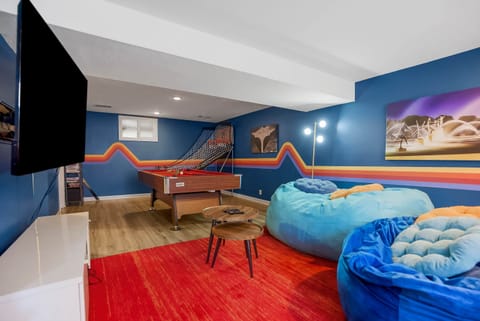 GAME ROOM
