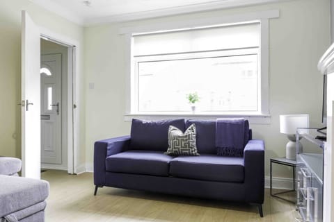 Living Room / Lounge