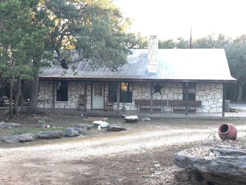 Laurel Canyon - Front Porch