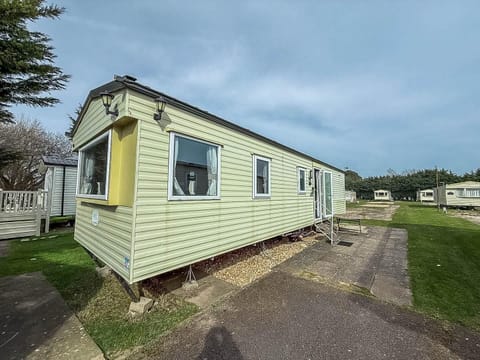 Planning a staycation UK? Discover the beauty of Skegness, Lincolnshire, with its proximity to Fantasy Island Skegness and the relaxing atmosphere of Southview Holiday Park.