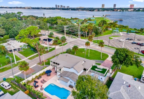 A final aerial view, highlighting the spacious layout and outdoor amenities