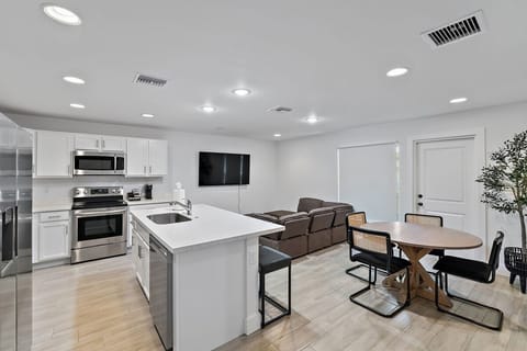 Fully equipped kitchen with coffee bar