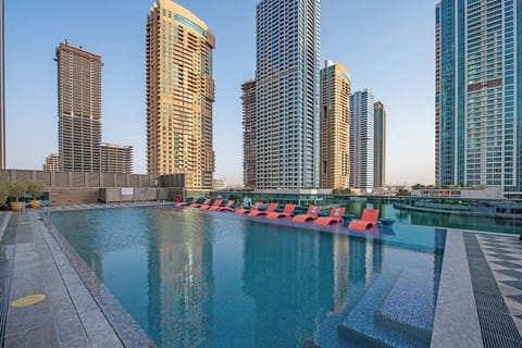 Free pool to use