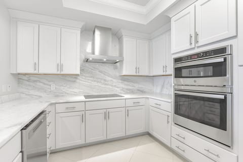 PhoenixGulfTowers705015