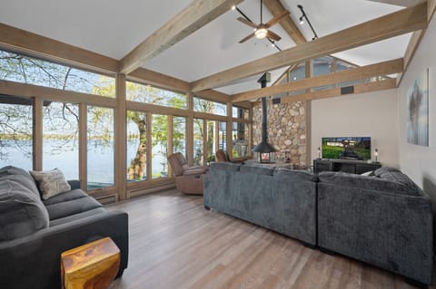 Main Living Room (1)