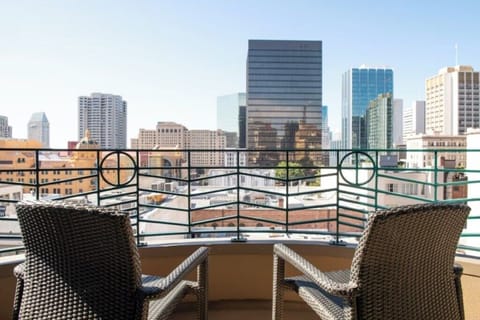 ClubWyndhamHarbourLights_1