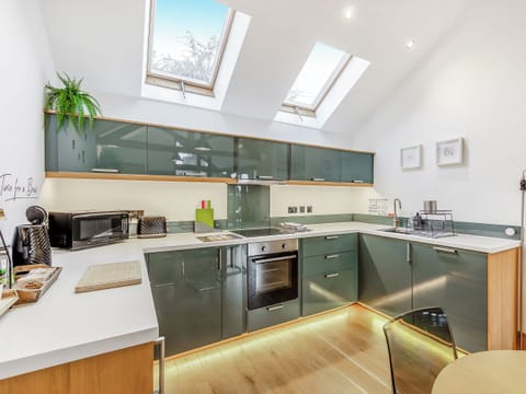 Open plan living space | The Oaks, Llangollen