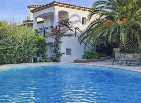 PISCINE AVRIL 2026
