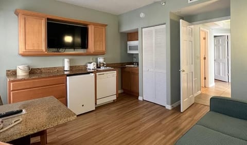 Kitchen, dining table and seating area