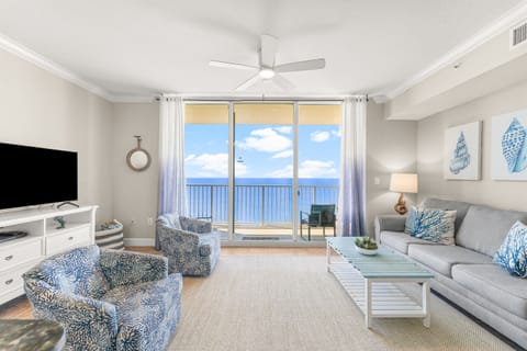 Gulf Front Living Area with Sleeper Sofa