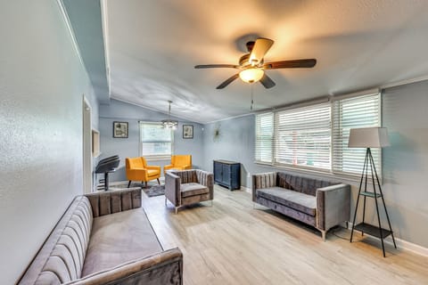 Pine Bluff Vacation Rental | 3BR | 1BA | 1,300 Sq Ft | Step-Free Entry