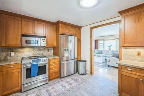 33dd4011 bc25 4578 b856 f2e64c8ec864