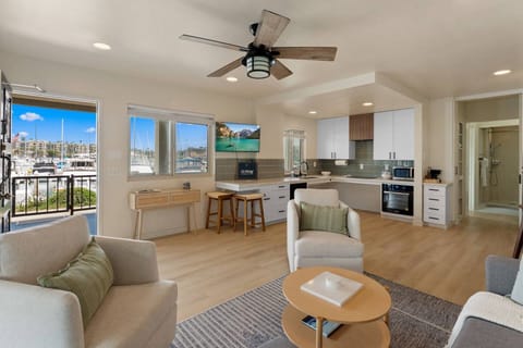 Open Floorplan With Updated Furnishings