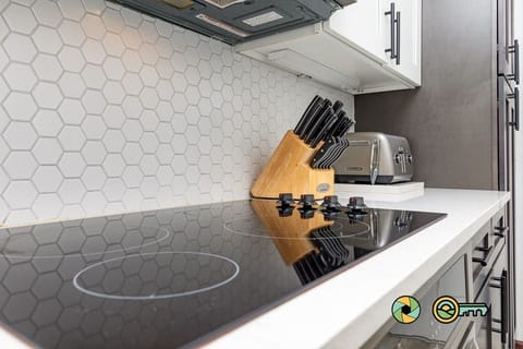 glass cooktop, microwave, tons of counter space