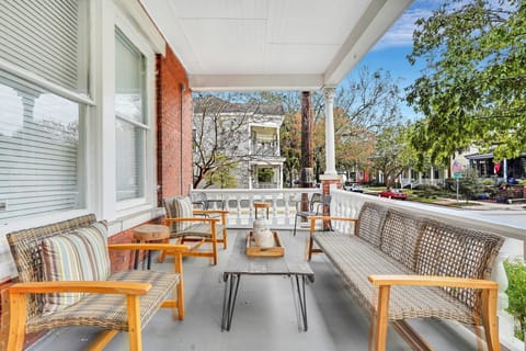 Welcome to Brick & Bloom Manor!