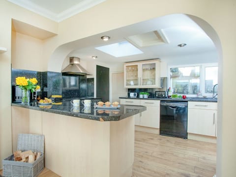 Kitchen | Folly View, Bishops Tawton, near Barnstaple