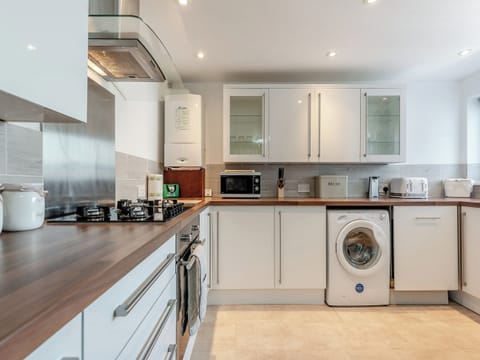 Kitchen/diner | Snowdrop, Eglwyswrw