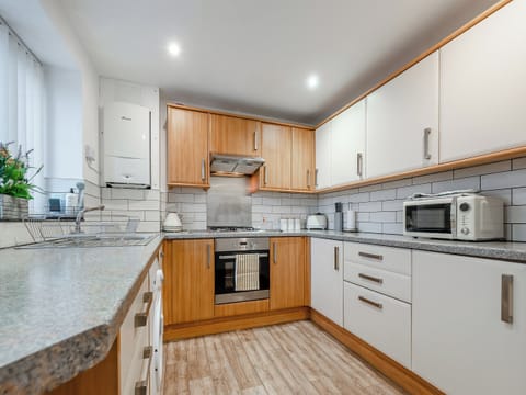 Kitchen | The Granary - Mellaston Cottages, Hundleton, near Pembroke
