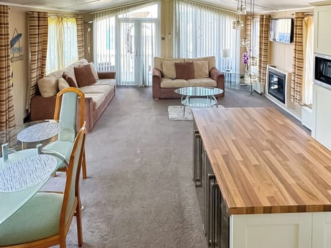 Open plan living space | Sandy Shores Lodge, Towyn