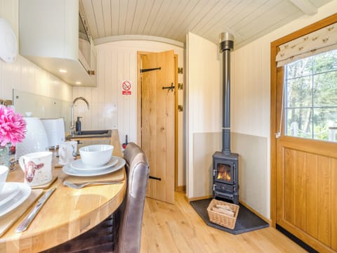 Interior | Mayflower - Llawrllan, St Harmon, near Rhayader