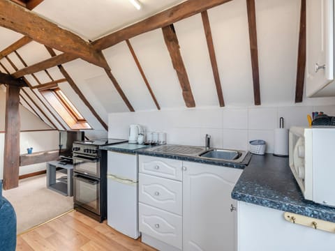 Open plan living space | Plover - Birds Farm Holidays, Colchester