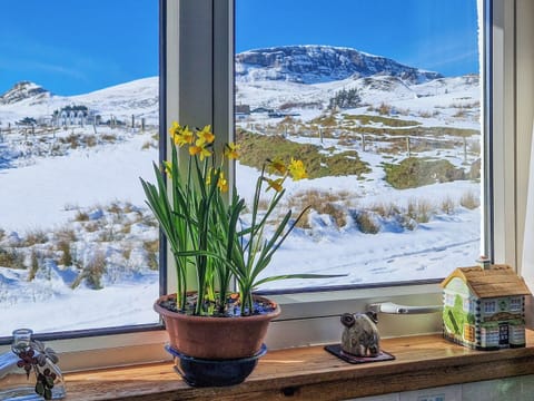 View | Wavecrest, Staffin