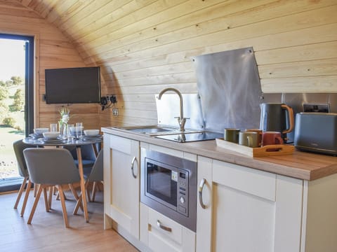 Kitchen area | Glampio Trysor - Glampio Trysor Derwen - Glampio Trysor, Corwen, near Bala