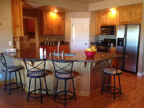 Fully equipped kitchen