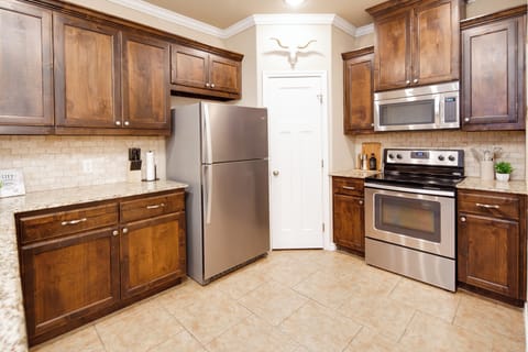 Fully equipped kitchen