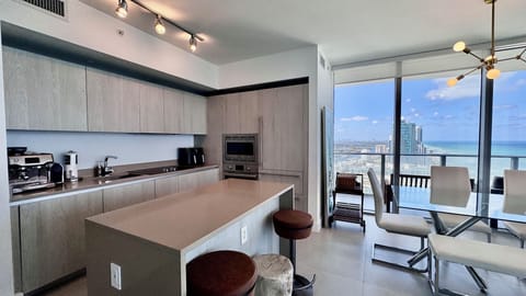 Fully-equipped Kitchen