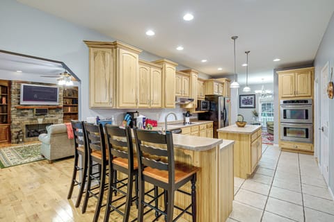 Kitchen | Cooking Basics | Double Oven | Drip Coffee Maker | Toaster