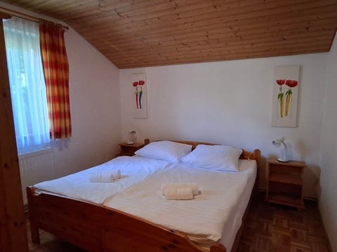 Jagawinkel Apartment No. 6 - Wasserleonburg Castle Cabin in Friuli-Venezia Giulia