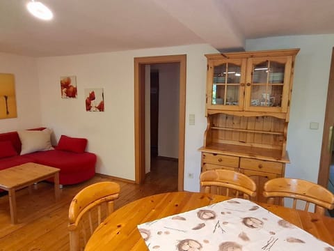 Altes Forsthaus Apartment No. 8 - Wasserleonburg Castle Cabin in Friuli-Venezia Giulia