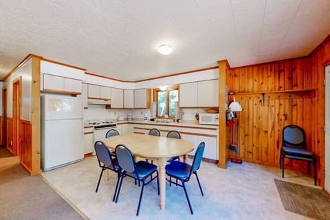 Spacious Kitchen With Gas Stove, Microwave, Toaster and 10-Cup Coffee Maker