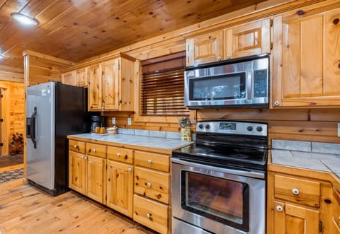 With two fridges on hand, you won’t have to worry about running out of space for snacks or cold drinks.