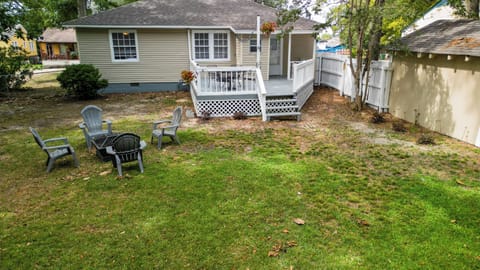 Exterior back porch and private yard of Airbnb