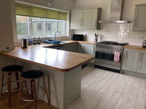 Large Kitchen diner with breakfast bar