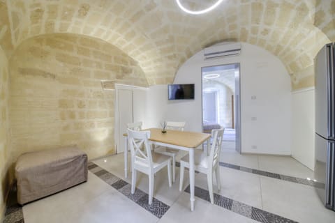 dining room Palazzo Fondo Vico 1   Affitti Brevi Italia