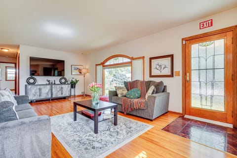 Cottage Grove Vacation Rental | 4BR | 2.5BA | Steps Required | 2,184 Sq Ft