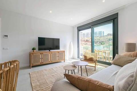 Spacious living area and TV