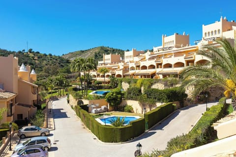 Zen Santa Maria Complex (1)