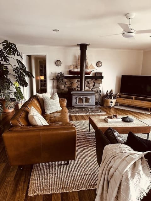 0e5092ea 399c 4e19 be1a d7694a044d4b