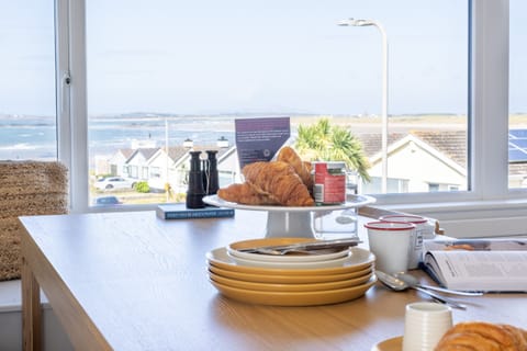 Swn Y Bae - Sea View - Rhosneigr