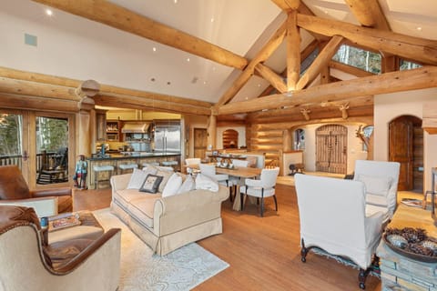 Ample space for your group of 12