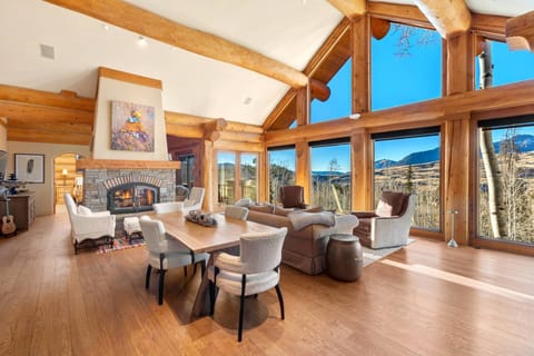 Stunning modern mountain lodge