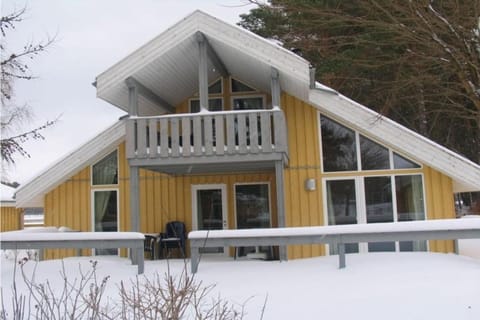 Holiday Home Exterior [winter]