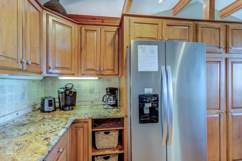 Kitchen--- Granite Counter-tops, Stainless Steel