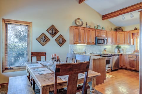 Kitchen and Dining Room Areas