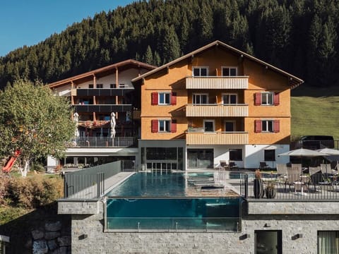 Large family room - Hotel Restaurant Alpenblume House in Fontanella